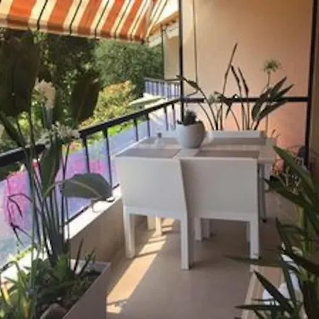 Les Delphes, Tres Beau 2p Proche Et Monaco Apartamento